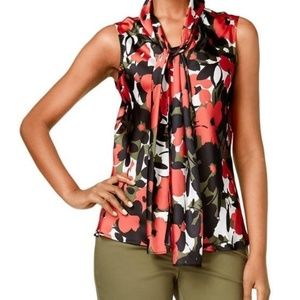 Silk Nine West floral sleeveless blouse